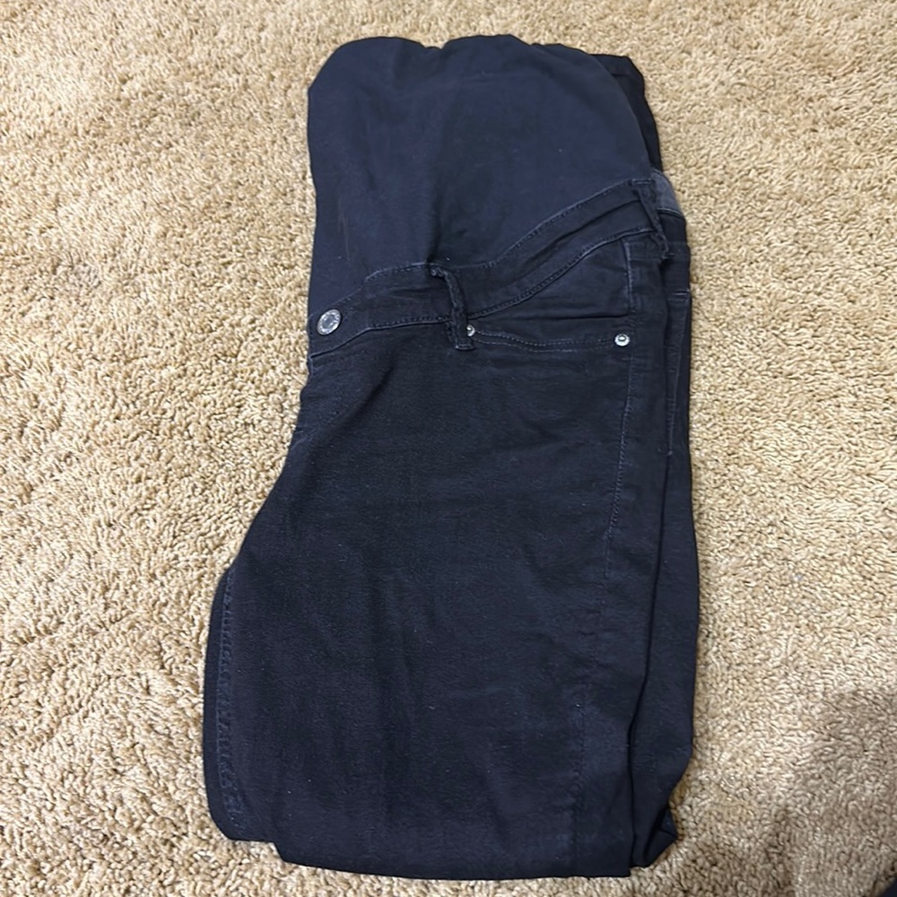 MATERNITY JEANS